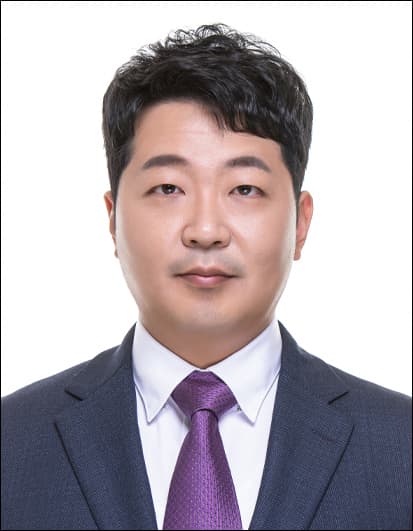 대표세무사 신진호 프로필 사진